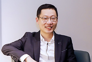 南洋胡氏高峰：实木家具前景好
期待家博会越办越好